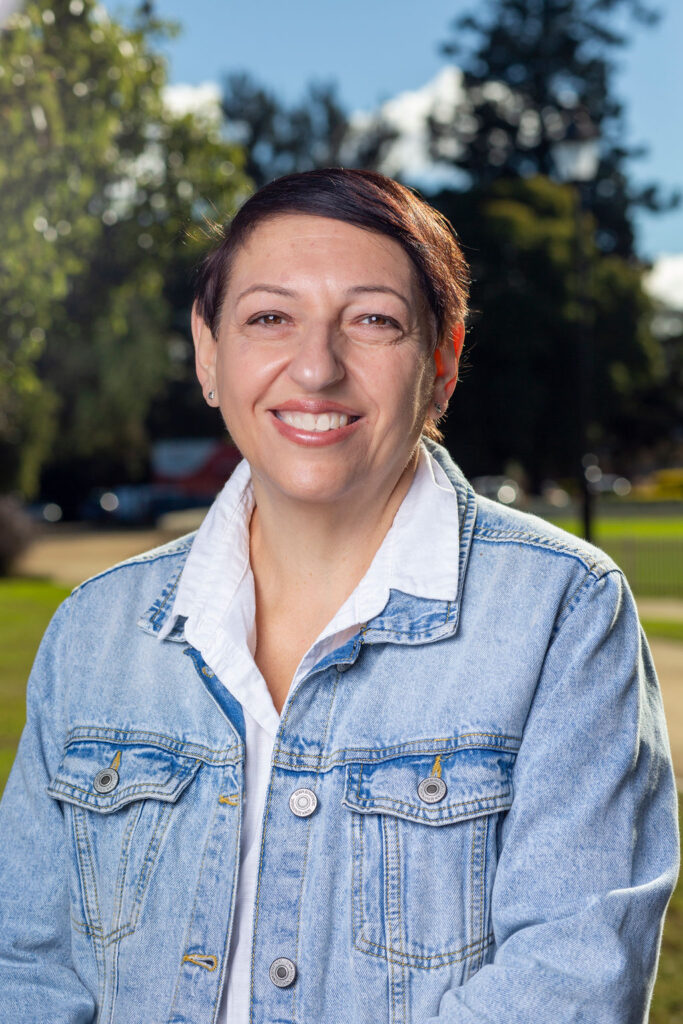 Professional Photo of Tammy Farrugia